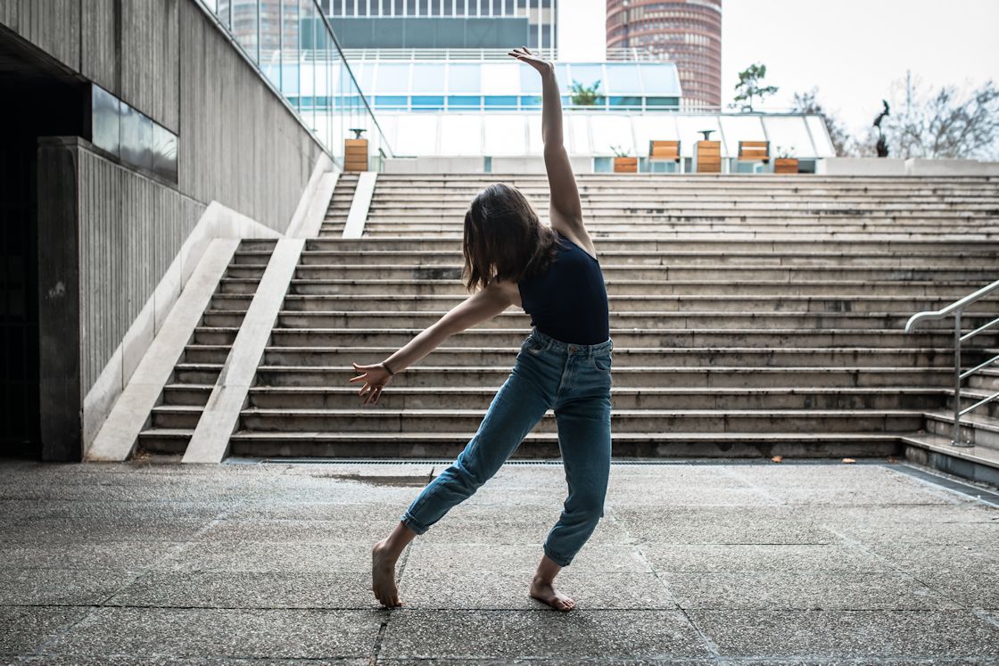 Photo danse contemporaine Romane Réty Centre Chorégraphique Calabash Lyon