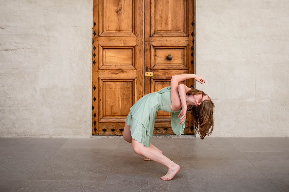 Photo danse contemporaine Loréna Sajous Grand Hotel Dieu Lyon