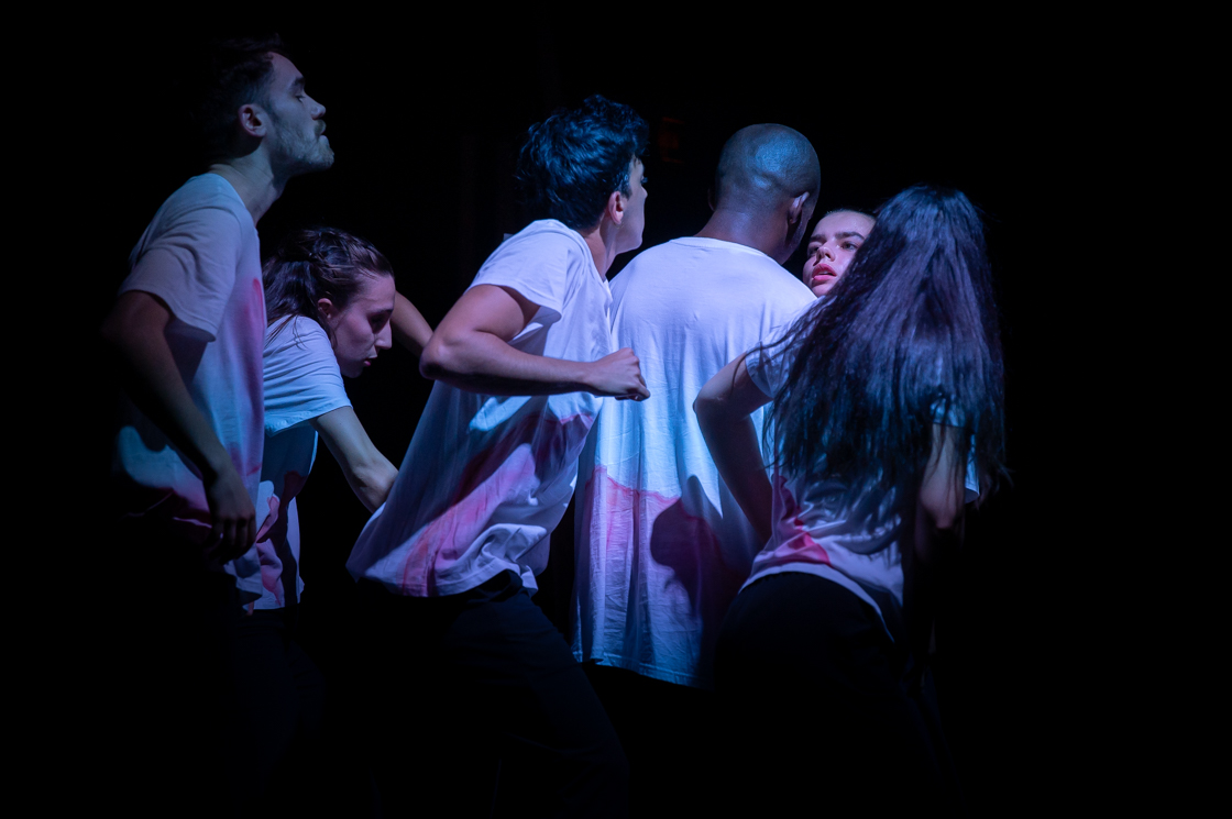Photographie de danse Ce qui nous rassemble Collectif Facettes Théâtre Astrée Villeurbanne Festival Arthémiades 2024