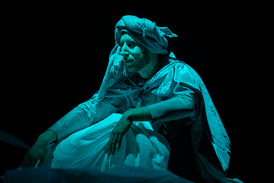 Photographie théâtre atelier Louise Paquette Je est un autre qui rêve, Astrée Villeurbanne 2024