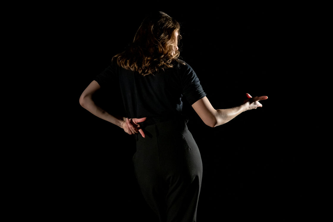 Photo danse contemporaine TNP Villeurbanne Lisa Lescout