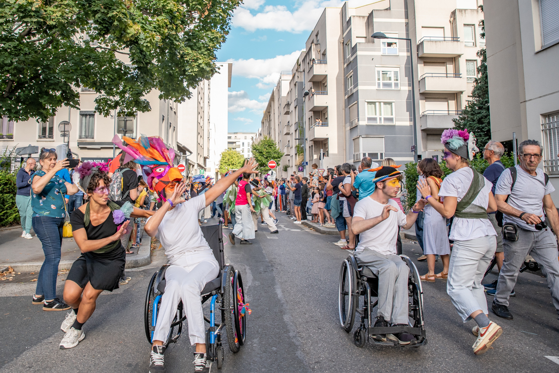 Photographie biennale danse Lyon 2025 répétition groupe Villeurbanne Ateliers Frappaz Compagnie Ex Nihilo