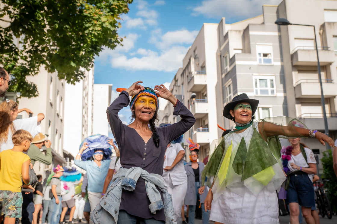 Photographie biennale danse Lyon 2025 répétition groupe Villeurbanne Ateliers Frappaz Compagnie Ex Nihilo