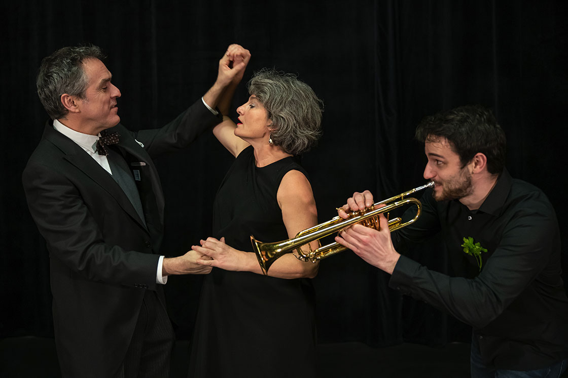 Photographie théâtre compagnie Chiloé ça bavarde les choses - Friche Lamartine 2023