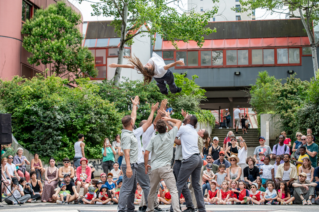 Photo danse contemporaine et hip hop prélude Compagnie Accrorap Kader Attou festival les invites villeurbanne 2024