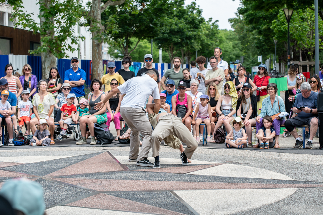 Photo danse contemporaine et hip hop prélude Compagnie Accrorap Kader Attou festival les invites villeurbanne 2024