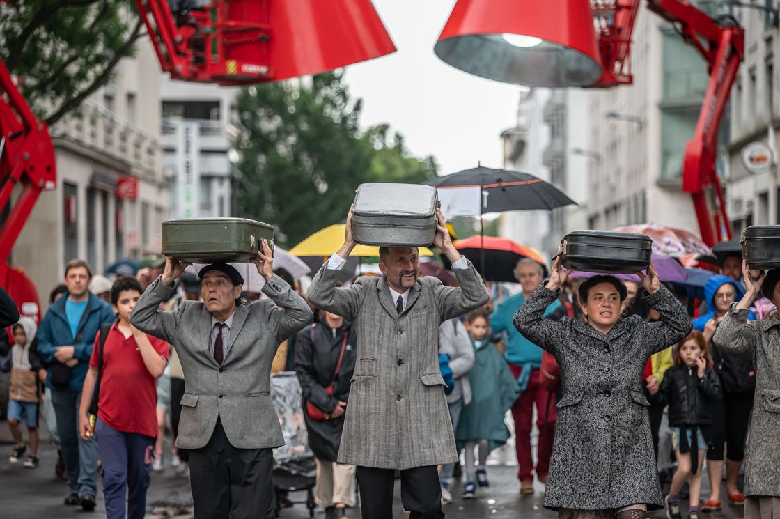 Photographie arts de la rue compagnie Kamchatka festival les invites villeurbanne 2024
