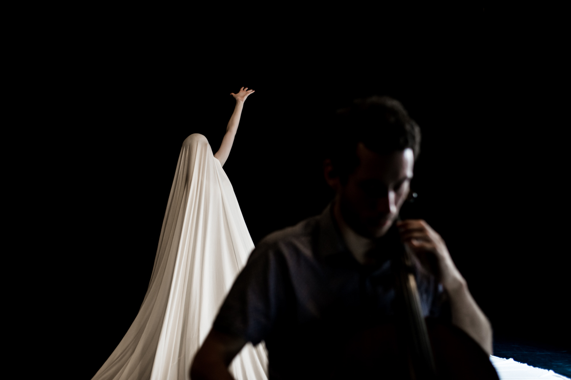 Photo Danse Scène Collectif Personus Voie Intérieure Lyon 2020