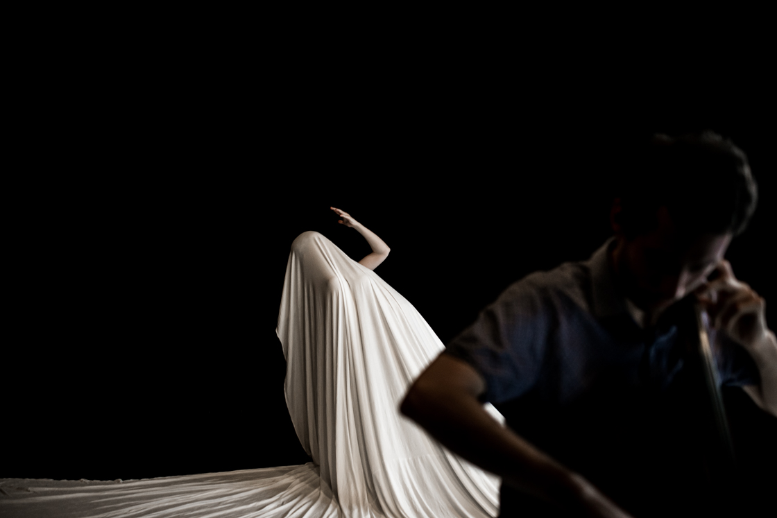 Photo Danse Scène Collectif Personus Voie Intérieure Lyon 2020