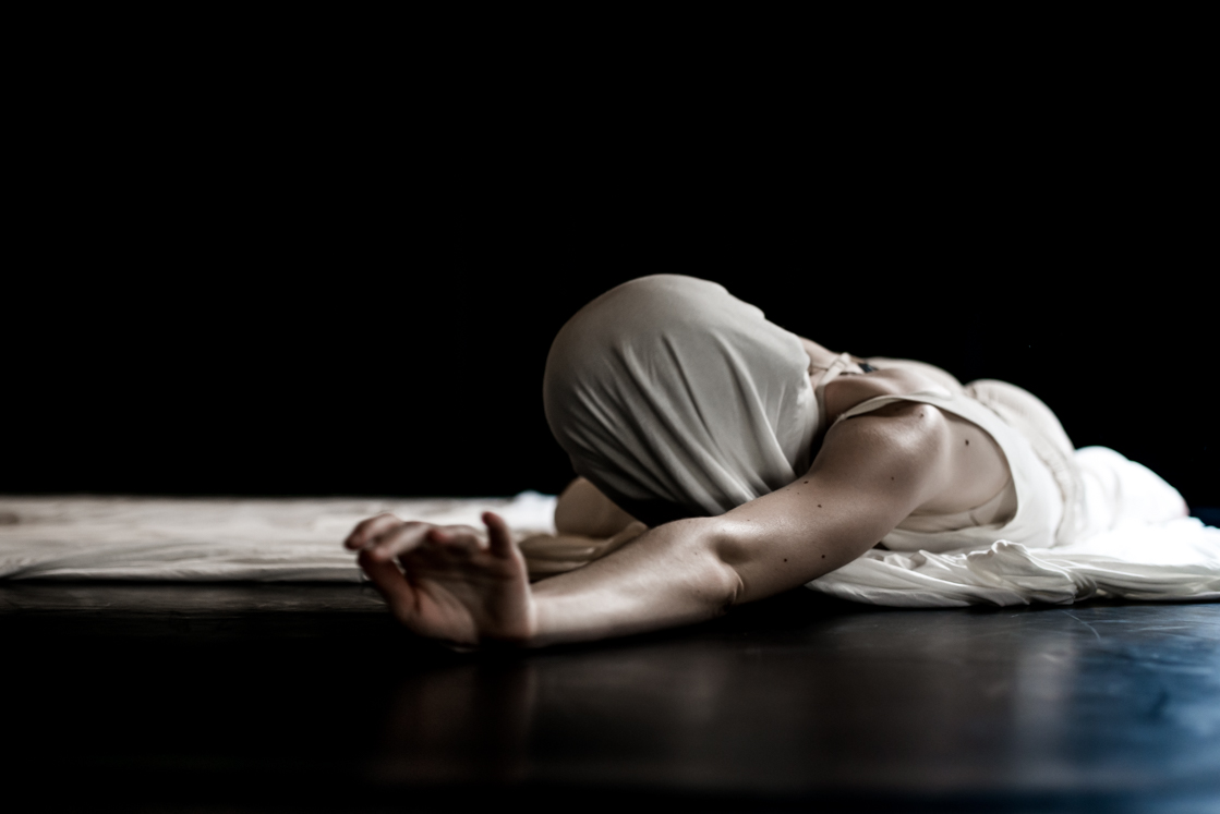 Photo Danse Scène Collectif Personus Voie Intérieure Lyon 2020