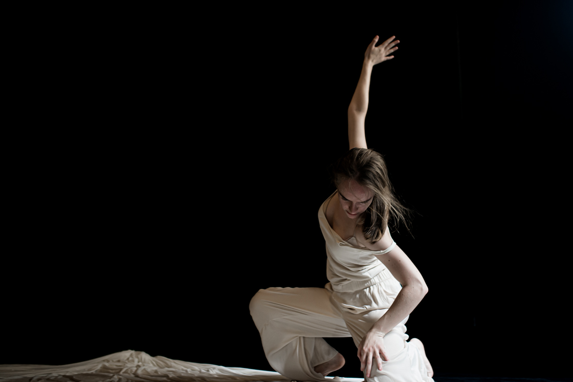 Photo Danse Scène Collectif Personus Voie Intérieure Lyon 2020