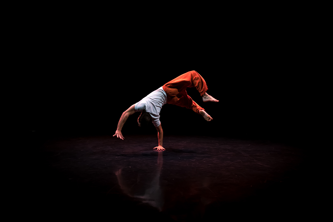 Photo Danse Scène Collectif Personus Demi Lyon 2020