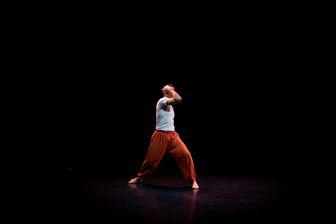 Photo Danse Scène Collectif Personus Demi Lyon 2020