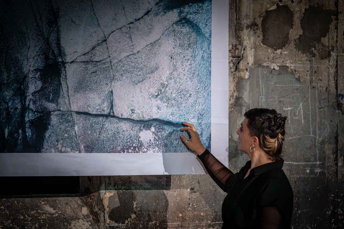 Photographie arts de la rue performance émilie saccoccio veilleuse ateliers frappaz villeurbanne 2025