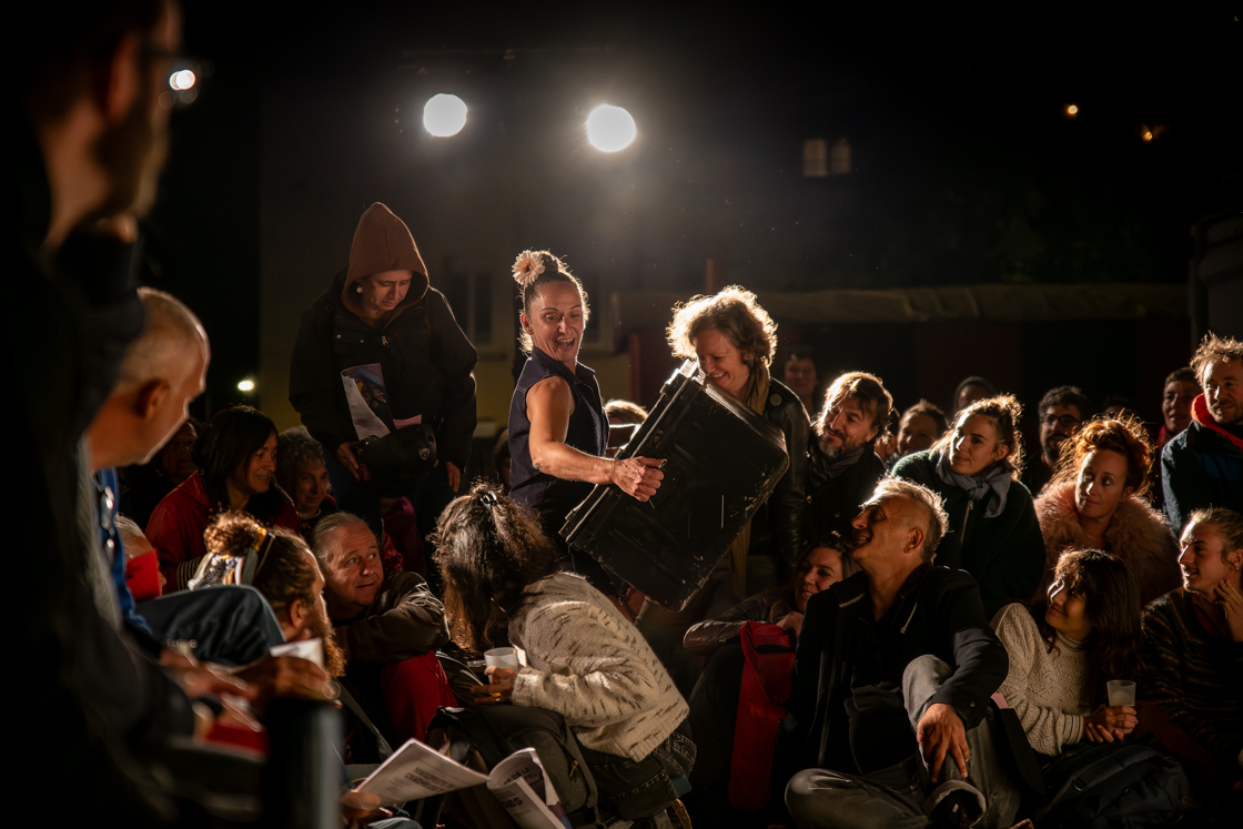 Photographie spectacle [UN]fidèle Madam’ Kanibal Ateliers Frappaz Villeurbanne