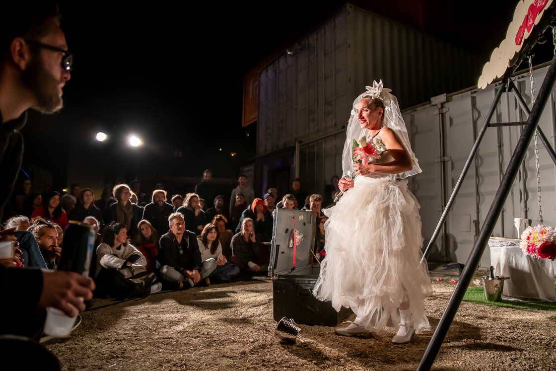 Photographie spectacle [UN]fidèle Madam’ Kanibal Ateliers Frappaz Villeurbanne